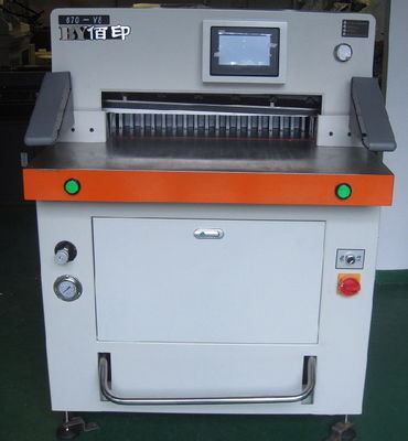 Chine Machine de découpage semi automatique de papier semi automatique hydraulique de la découpeuse 670mm fournisseur
